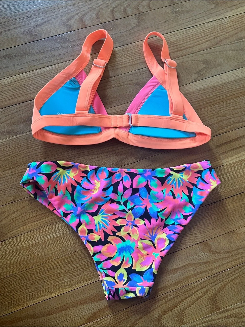 Kulani Kinis Bikini Set - Picture 3 of 3